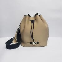 ราคา กระเป๋ามือสอง - กระเป๋าสะพาย SAVE BY BAGS สีครีม ทรงขนมจีบ (5372652320)