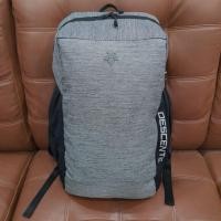 ราคา กระเป๋าคาดอกมือสอง Descente สีเทาดำ สภาพดี (17687462839)