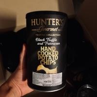ราคา [พร้อมส่ง] Hunter’s Gourmet Black Truffle and Parmesan 150 g. มันฝรั่งทอดกรอบ รสเห็ดทรัฟเฟิลดำและพาร์เมซาน (11928848453)