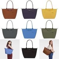 ราคา ♞,♘ (สด-ผ่อน) กระเป๋า LC ลองฌองป์ Club size M long ปักม้า Le pliage GREEN Longchamp vbg (28129216680)