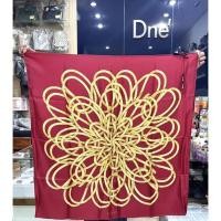 ราคา new Gucci shawl & scarf silks 100%❤️ sz:85x84 cm. ️8,490 (20814426328)