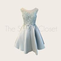 ราคา ชุดออกงาน ชุดราตรีสั้น เดรสสั้น แขนกุดแต่งลูกไม้ ทรงบาน สีฟ้า มือสอง (3917096026)