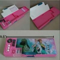 ราคา กล่องดินสอแม่เหล็กเปิดได้ 2 ด้าน มีเหลากบในตัว ลาย เจ้าหญิงหิมะ Frozen ขนาด 9.5x3.5 นิ้ว (1227122167)
