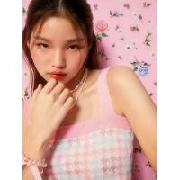 ราคา Sretsis | Pomelo. เสื้อแขนกุดลาย Houndstooth / Sretsis | Pomelo. Houndstooth Camisole (29761657922)