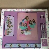 ราคา ชุดเครื่องเขียน สมใจ BNK48(ปากกามิวสิค สมุดไม่มีเส้น) (1404474941)