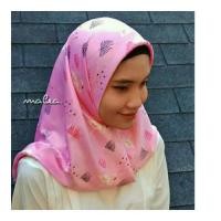 ราคา Maxmara HIJAB VEIL WITH PINK FLAMINGO MOTIF (18577882689)