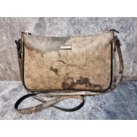 ราคา กระเป๋าสะพาย Prima Classe ลายแผนที่มือสองแบรนด์แท้ 11×8นิ้ว (28104496454)