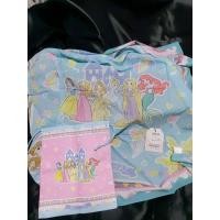 ราคา ผ้าพันคอKiss me doll Princess Partyพร้อมถุงผ้าของแท้100%ขนาด100X100CM. (25091936796)