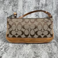 ราคา [PRELOVED] กระเป๋าปาร์ตี้ Coach / กระเป๋าคลัทช์ (15833969507)