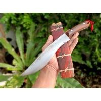ราคา มีดโบวี่ (bowie knife) มีดใบตาย มีดเหน็บ มีดพก มีดเดินป่า มีดแคมป์ ใบ 8.2”เหล็ก S50C ตีร้อนชุบแข็ง ผิวไฟ ด้าม-ฝักไม้พยูง (16201288560)