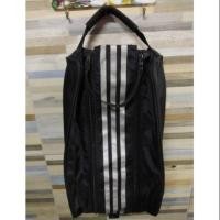 ราคา กระเป๋าใส่รองเท้า Adidas แท้ มือสองสภาพสวย (2309087210)