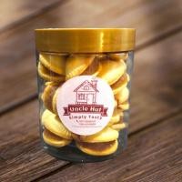 ราคา บิสกิตนมสดไส้สับปะรด​Uncle​ Hut ** หวาน หอม เปรี้ยวไส้สับปะรดนิดๆ ** (16598082563)