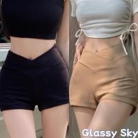 ราคา Glassy Skyพร้อมส่งกางเกงขาสั้น เอววี สีพื้น น่ารักมาก ทรงรัดรูป ใส่สบายมาก เซ็กซี่(FY2771) (26929578871)