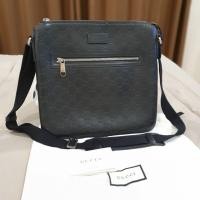 ราคา Gucci Signature ขนาดกลาง สีดำ (5663359759)