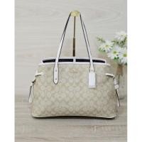 ราคา Coach f57842 สะพาย จุเยอะ หายาก ใหม่พร้อมส่ง (28114680038)