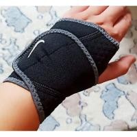 ราคา ข้อมือซัพพอร์ต พยุง ประคอง เซฟ ที่รัดซัพพอร์ทข้อมือ Nike Wrist and Thumb Wrap Wrist Support (5107277112)