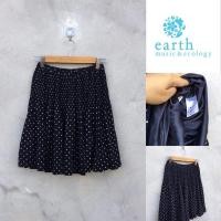 ราคา กระโปรงสั้น สีดำ earth music&ecology (9722066905)