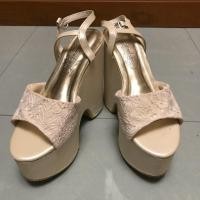 ราคา รองเท้าเจ้าสาว fashion eyes เบอร์ 35 มือสอง สูง6นิ้ว (2312517977)