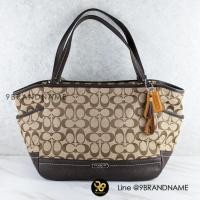 ราคา Coach SIGNATURE CARRIE TOTE F23297 (22425694003)