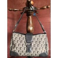 ราคา กระเป๋าแคนวาส#กระเป๋ามือสอง renoma paris (17682478240)