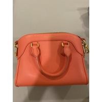 ราคา กระเป๋าสะพาย charles & keith ของแท้ มือสอง‼️ (8912134912)