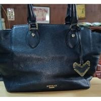 ราคา กระเป๋ามือสอง Lovcat หนังแท้ สีกรม ถือ พร้อมส่ง (26785079908)