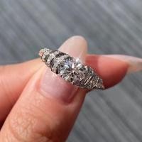 ราคา แหวนบิดดาว 1 กะรัตสำหรับผู้หญิง แหวนแต่งงานทองคำขาวเพชรเต็ม (29326264319)