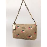 ราคา กระเป๋ามือสอง COACH Canvas สีน้ำตาลอ่อน ลายสตรอว์เบอร์รี่ ขนาด 6 นิ้ว พร้อมส่ง (21873680948)