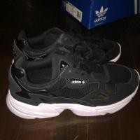 ราคา Adidas Falcon W 7UK 8.5US (2318603010)