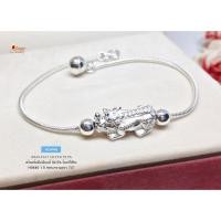 ราคา สร้อยข้อมือเงินแท้ 92.5% ลายกระดูกงู ร้อยปี่เซียะ ประดับเม็ดเงิน พร้อมกระดิ่ง 1 ลูก H0446 (4039817821)