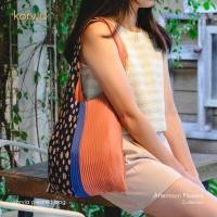 ราคา Korvia กระเป๋าผ้าพลีท ลายดอกไม้ Afternoon's Flowers สีชมพูน้ำเงิน ทูโทน (8136645670)