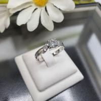 ราคา Rich983 แหวนเพชรcz ดีไซน์ใบไม้ข้าง (24810067003)