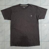 ราคา เสื้อยืด Champion อก 38 ยาว 27 นิ้ว ป้ายไซส์ M มือสอง ราคา 120 บาท แบรนด์แท้จากอเมริกาทุกตัว 100% (3638210030)