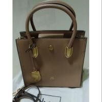 ราคา กระเป๋าสะพาย LYN แท้ 100% **ส่งฟรีลงทะเบียน** (2779094343)