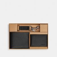 ราคา Coach 64118 Boxed 3-In-1 Wallet Gift Set (8 BLK) กระเป๋าสตางค์ผู้ชาย สี Black (25022970038)