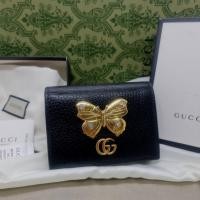 ราคา กระเป๋าสตางค์กุชชี่มือสองของแท้ Like New มาพร้อมอุปกรณ์ครบลายผีเสื้อสวยมาก (20208374496)