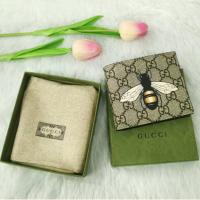 ราคา Gucci กระเป๋าสตางค์ใบสั้น รุ่น Gucci Bee Print GG Supreme Bi-fold Wallet (25005693681)