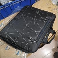 ราคา กระเป๋าใส่โน๊ตบุ๊ค Dell ขนาด 15.6 นิ้ว สะพายข้าง สีดำ กระเป๋าลายสก๊อต พร้อมสายคล้องไหล่ (20396588006)