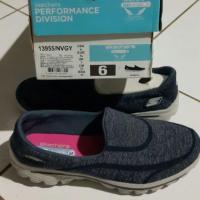 ราคา รองเท้าSkechers size 6 (17060414)