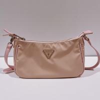 ราคา สินค้ามือ 2 กระเป๋าสะพายข้าง Guess Outlet สีชมพูพาสเทล (25513602470)