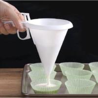 ราคา กรวยหยอดแป้ง หยอดขนม แบบมือกด กรวยหยอดแป้งพลาสติก (20505366360)