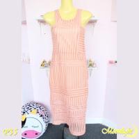 ราคา โล๊ะตู้ ส่งต่อ เดรสยาว งานป้าย : Maikaew (2067507848)