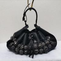 ราคา Burberry mason studded bagสภาพ95% (4216351903)