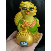 ราคา กระปุกออมสินคุณย่าถือถุงทองธนาคาร ธกส (28502795207)