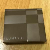 ราคา Eyeshadow LUNASOL #03 ใหม่ มือ1 (119129189)
