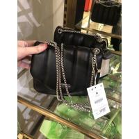 ราคา Slingbag BERSHKA PUFF (JASTIP) (19754017751)