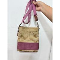 ราคา พร้อมใช้งาน coach แท้ ทรงครอสบอดี้ สีชมพูน่ารัก พร้อมใช้งาน (41050489428)