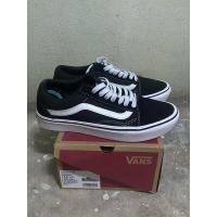 ราคา รองเท้า VAN รุ่น comfycush old skool ของแท้ (มือสอง) (19296306414)
