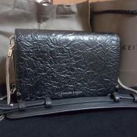ราคา ส่งต่อCharles&Keithของแท้%อุปกรณ์ครบถุงผ้าถุงกระดาษ (7408504094)