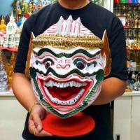 ราคา เศียรหนุมาน (ขนาดครอบหัวได้) งานปิดทองสวยงาม (งานเรซิ่น)แข็งแรงทนทาน แถมฟรี !!! ขาตั้งเศียร (8830248423)